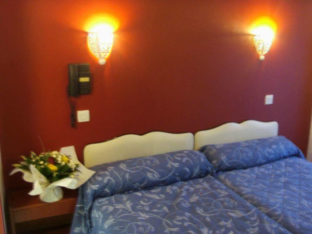 Hotel Ocean Lourdes Cameră foto
